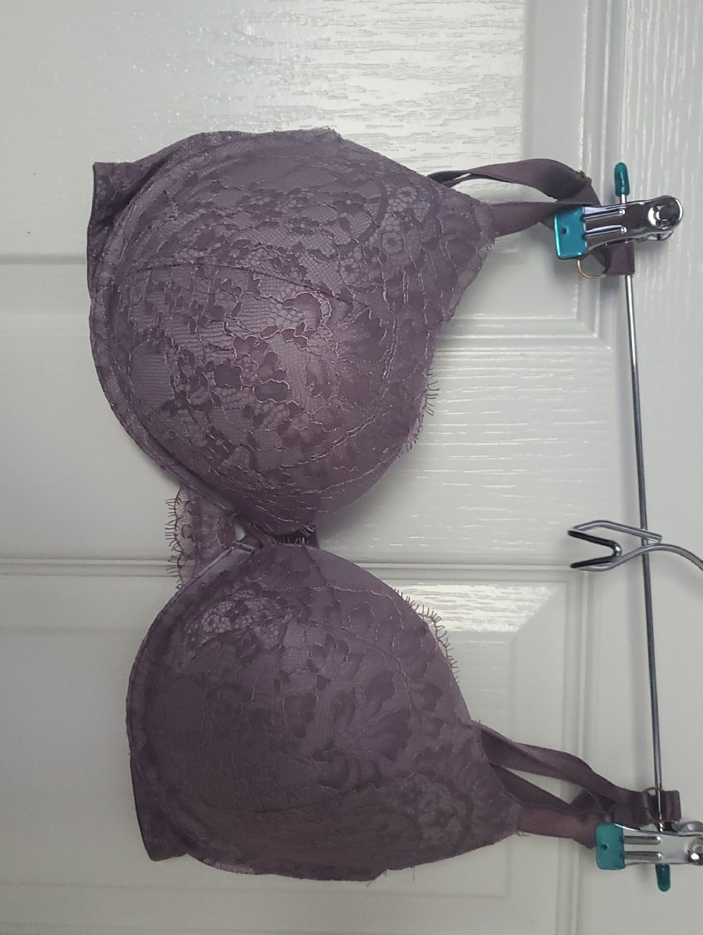 Victoria's Secret Lace Bra in Soft Purple